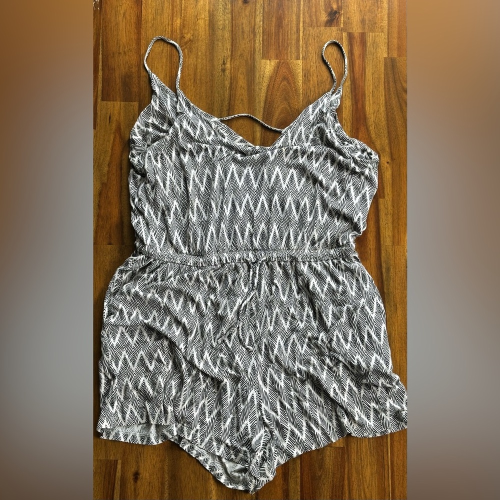 H&M Black and White Patterned Romper